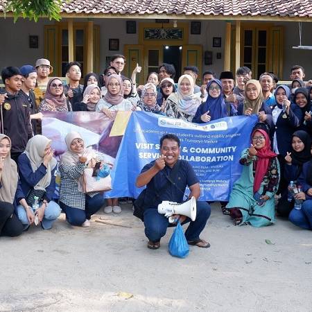 Kunjungan Belajar & Pengabdian Kepada Masyarakat (Tanjung Bumi)